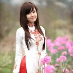 Nguyen Julia - YouTube